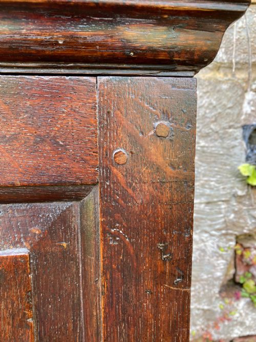 AN EARLY OAK SPICE WALL CUPBOARD - ADDITIONAL PHOTO 3