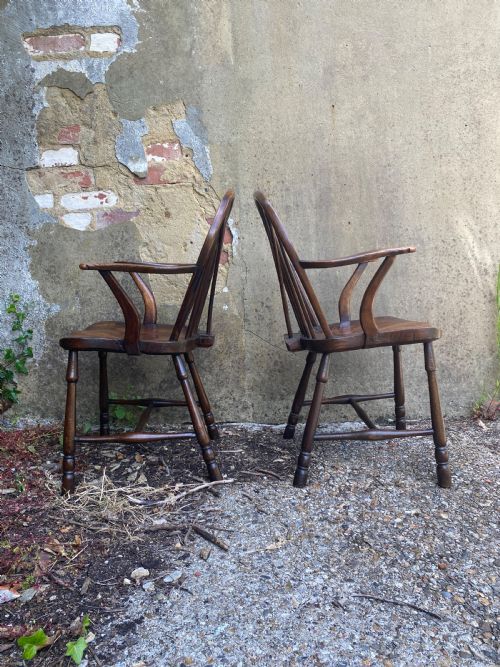A PAIR OF WINDSOR CHAIRS - ADDITIONAL PHOTO 3