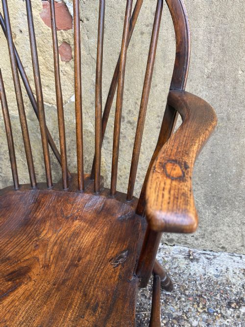 A PAIR OF WINDSOR CHAIRS - ADDITIONAL PHOTO 7