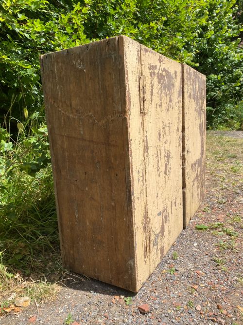 PRIMITIVE CUPBOARD - ADDITIONAL PHOTO 13