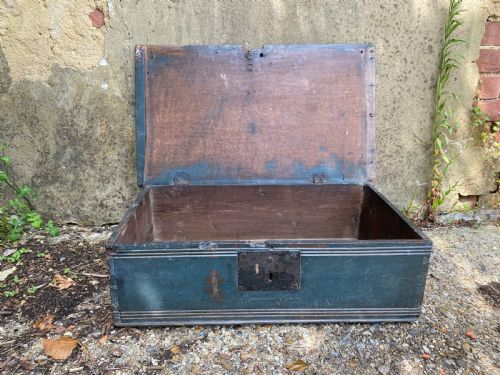 EARLY OAK PAINTED BOX - ADDITIONAL PHOTO 4