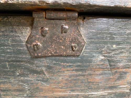 EARLY OAK PAINTED BOX - ADDITIONAL PHOTO 16