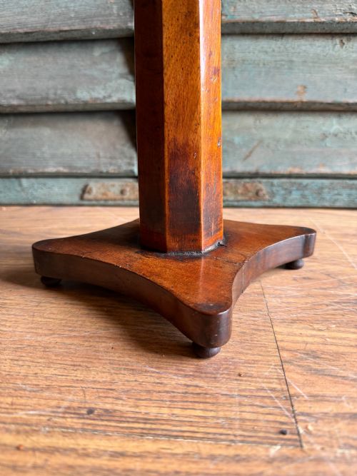 APPRENTICE PIECE TABLE - ADDITIONAL PHOTO 6