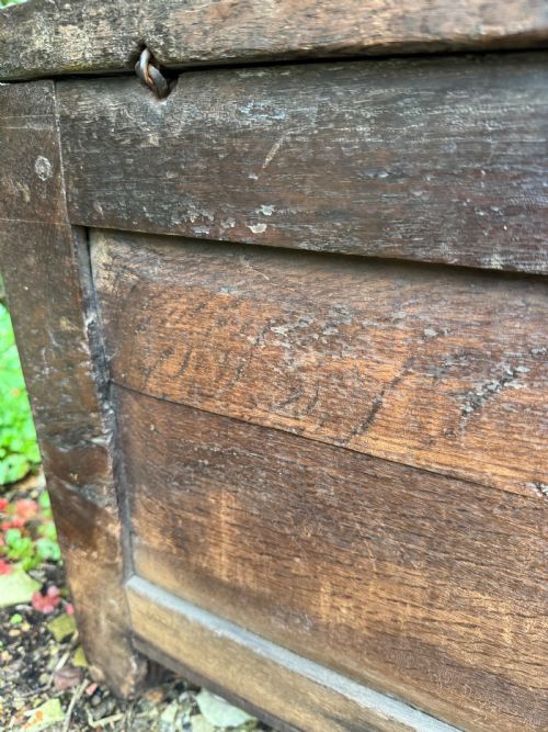 A SMALL EARLY OAK COFFER - ADDITIONAL PHOTO 21