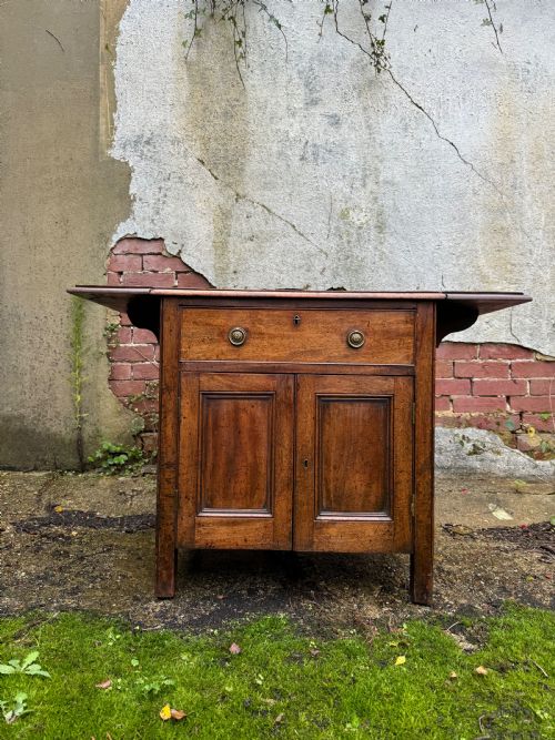 ANTIQUE CUPBOARD - ADDITIONAL PHOTO 6