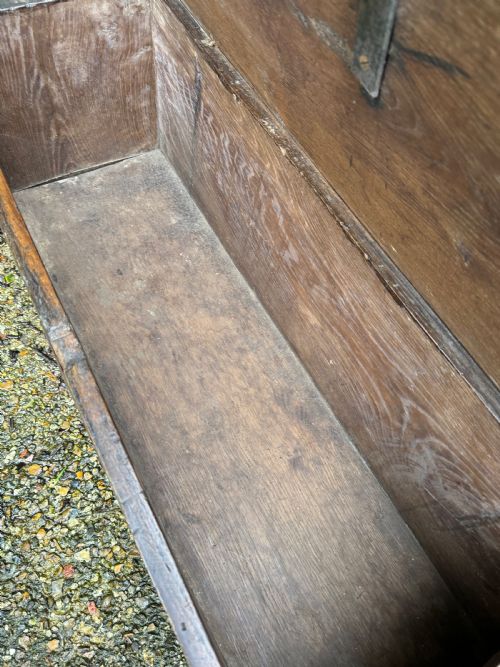 EARLY OAK PLANK COFFER - ADDITIONAL PHOTO 14