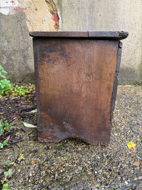 EARLY OAK PLANK COFFER - ADDITIONAL PHOTO 17