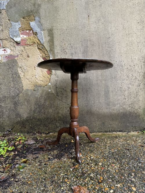 ANTIQUE BURR OAK TABLE - ADDITIONAL PHOTO 2