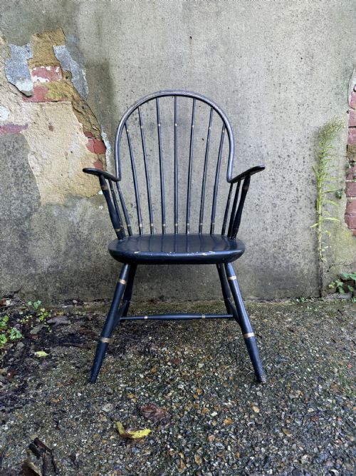 ANTIQUE WINDSOR CHAIR - ADDITIONAL PHOTO 1