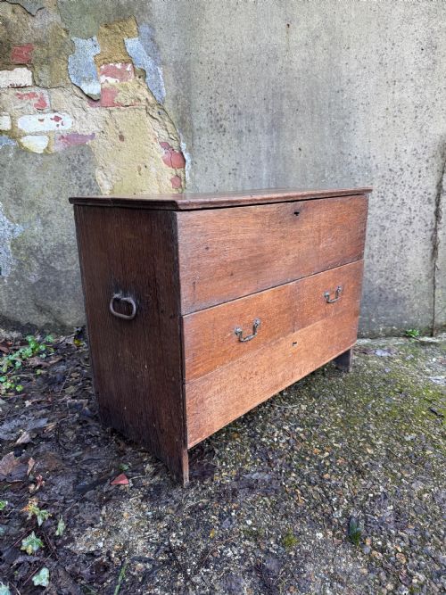EARLY OAK CHEST - ADDITIONAL PHOTO 8