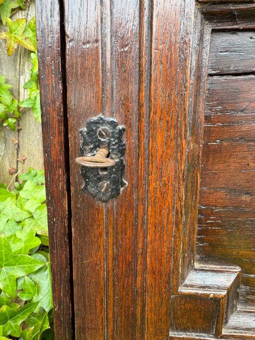 EARLY OAK SPICE CUPBOARD - ADDITIONAL PHOTO 6