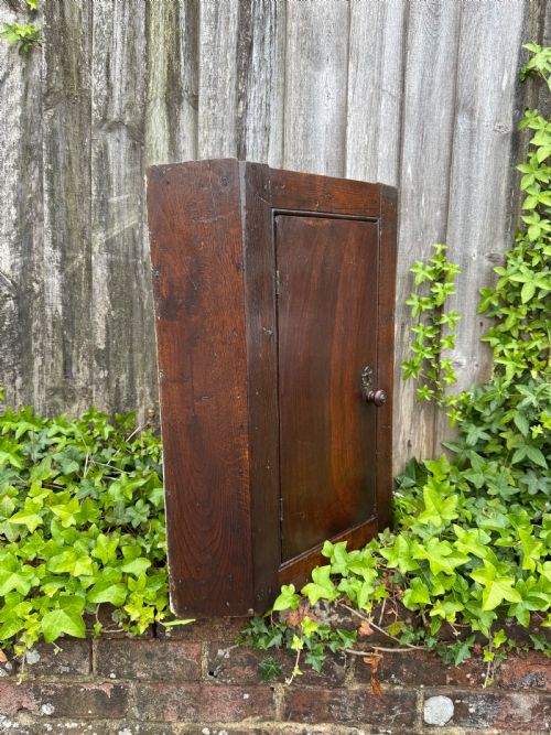 EARLY OAK PROVINCIAL CUPBOARD - ADDITIONAL PHOTO 8