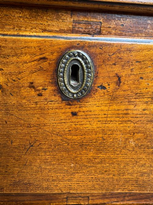 ANTIQUE CHEST OF DRAWERS - ADDITIONAL PHOTO 13