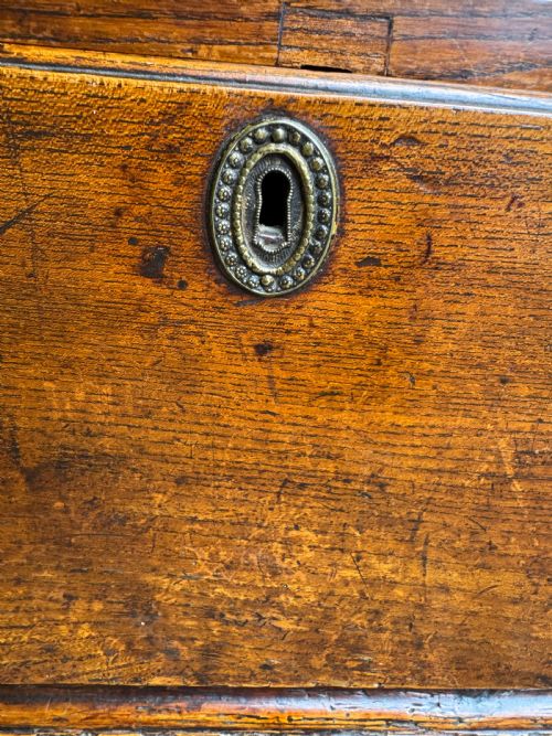 ANTIQUE CHEST OF DRAWERS - ADDITIONAL PHOTO 14