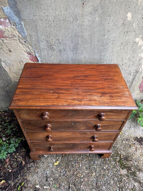 ANTIQUE CHEST OF DRAWERS - ADDITIONAL PHOTO 5