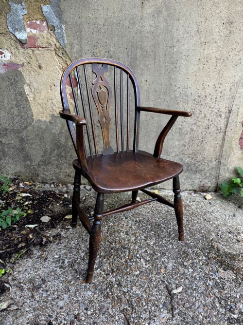 ANTIQUE WINDSOR ARMCHAIR - ADDITIONAL PHOTO 5