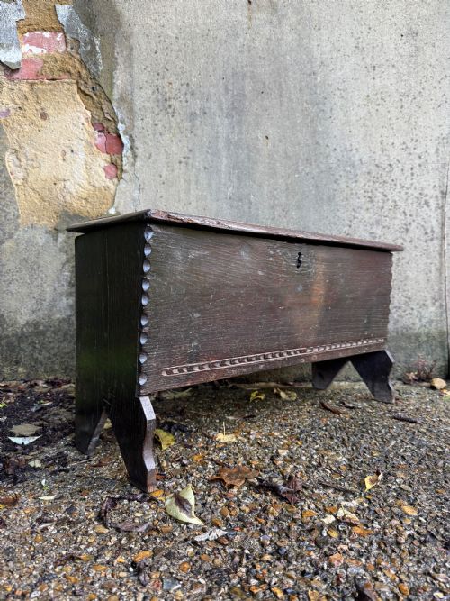early oak coffer - CATEGORY: ANTIQUE CHESTS - DATED 18TH CENTURY