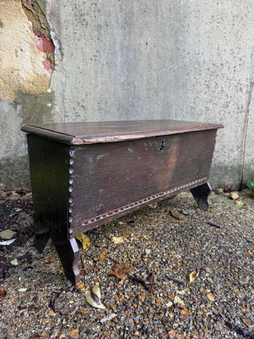 EARLY OAK COFFER - ADDITIONAL PHOTO 2