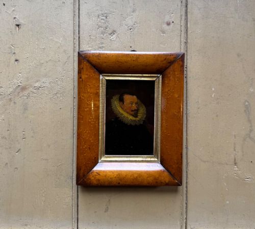 ANTIQUE PORTRAIT - ADDITIONAL PHOTO 2