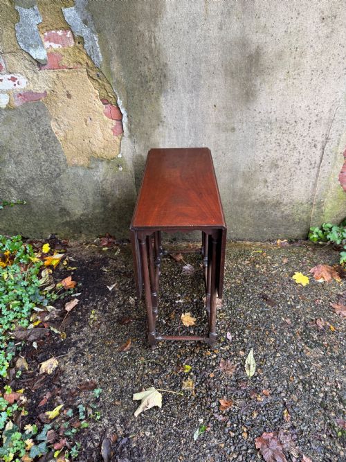 ANTIQUE SPIDER LEG TABLE - ADDITIONAL PHOTO 5