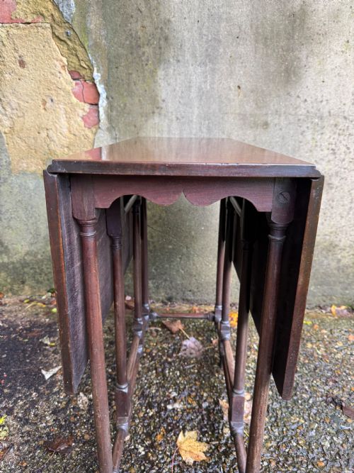 ANTIQUE SPIDER LEG TABLE - ADDITIONAL PHOTO 8