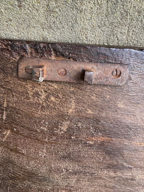 EARLY OAK COFFER - ADDITIONAL PHOTO 14