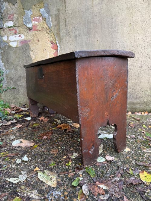 EARLY OAK COFFER - ADDITIONAL PHOTO 22