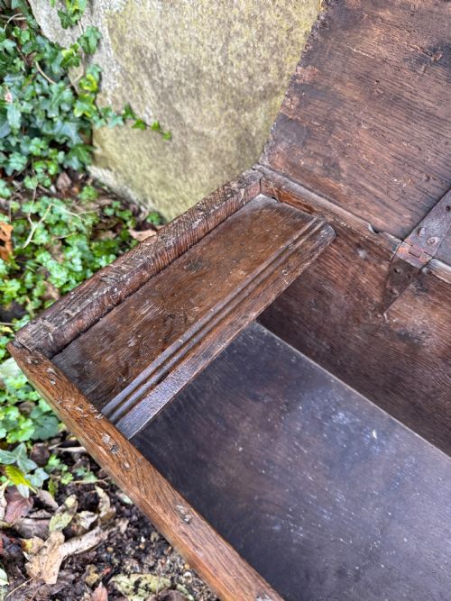 EARLY OAK COFFER - ADDITIONAL PHOTO 11