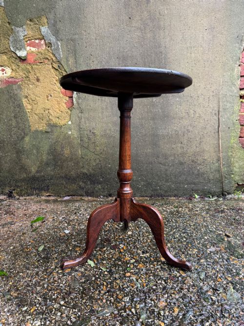 EARLY OAK TRIPOD TABLE - ADDITIONAL PHOTO 5