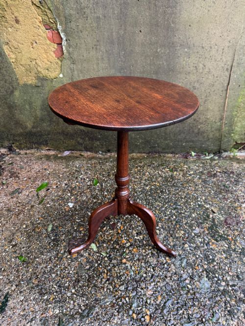 EARLY OAK TRIPOD TABLE - ADDITIONAL PHOTO 7