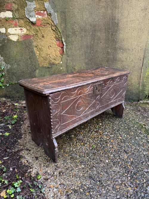 EARLY ELM PLANK COFFER - ADDITIONAL PHOTO 7