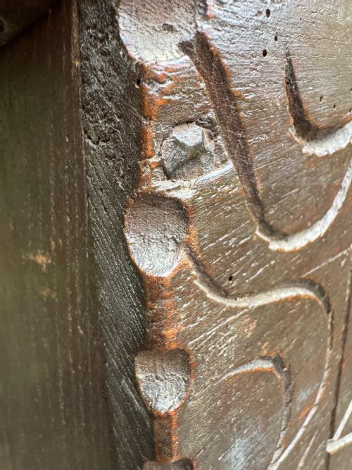 EARLY ELM PLANK COFFER - ADDITIONAL PHOTO 9