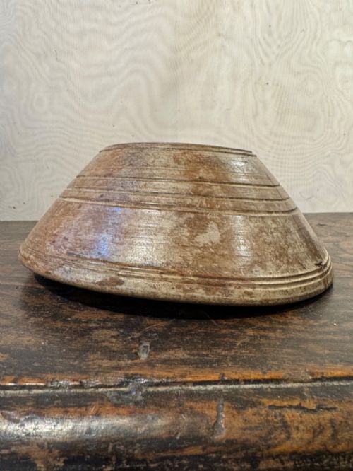 ANTIQUE WOODEN BOWL - ADDITIONAL PHOTO 12