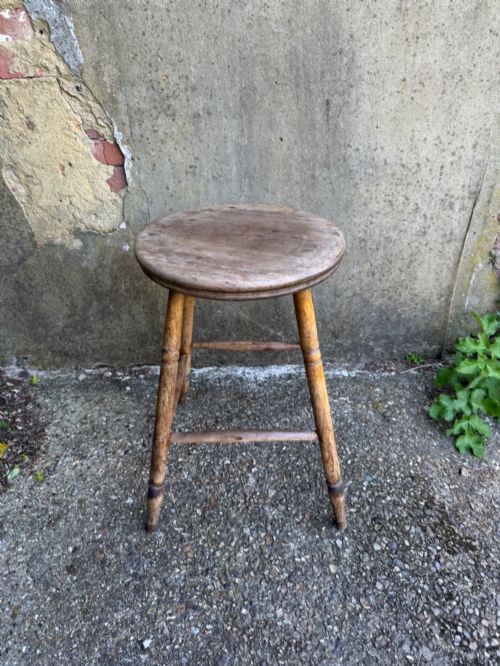 ANTIQUE SIDE TABLE - ADDITIONAL PHOTO 2