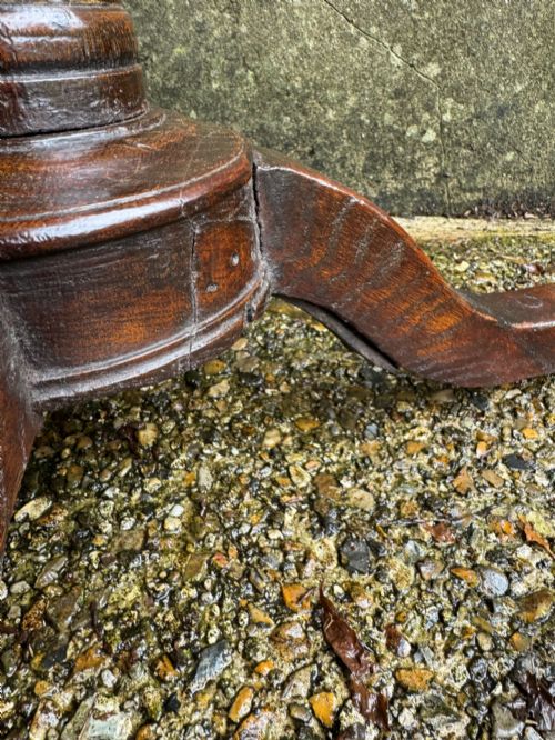EARLY OAK SIDE TABLE - ADDITIONAL PHOTO 9