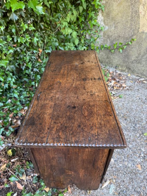 EARLY OAK PLANK COFFER - ADDITIONAL PHOTO 7