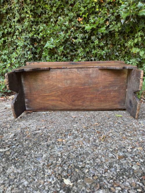 EARLY OAK PLANK COFFER - ADDITIONAL PHOTO 10