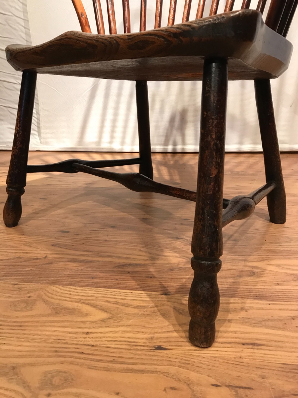 Antique Windsor armchair View VI