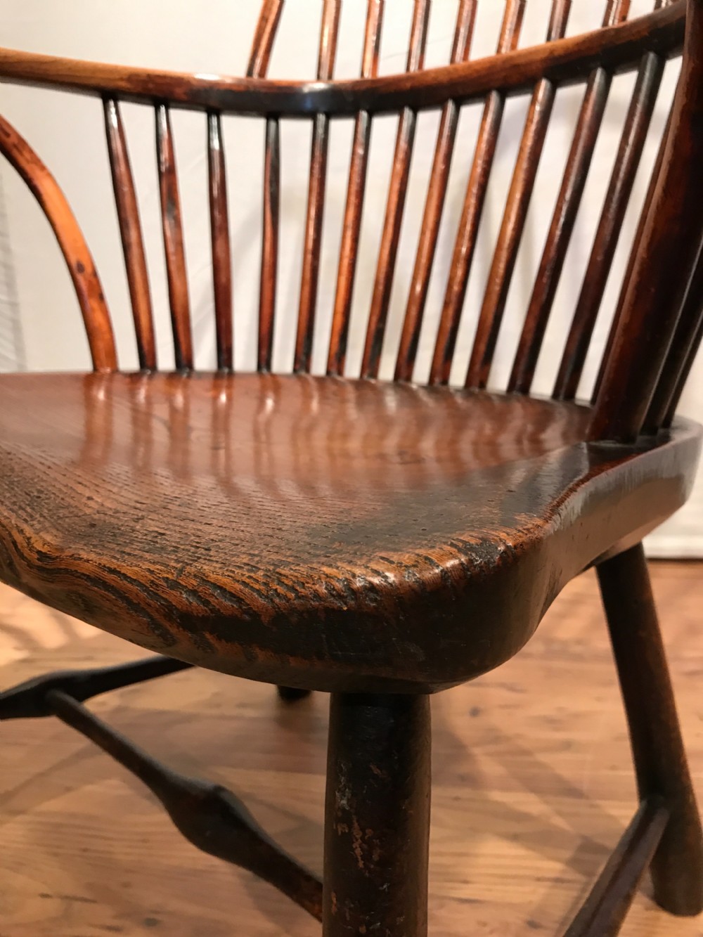 Antique Windsor armchair View VII