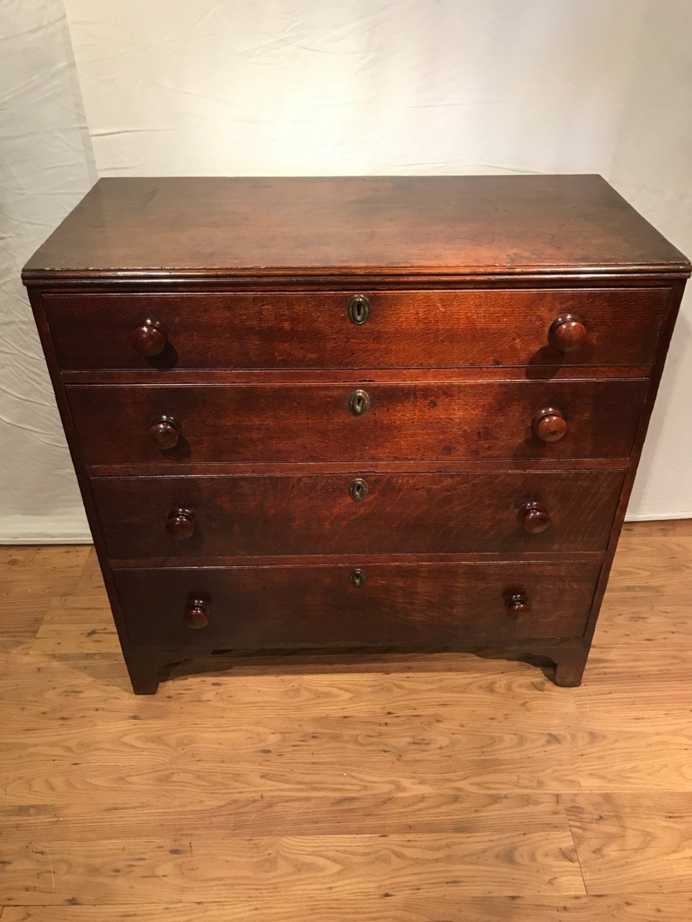 Antique oak chest of drawers  View III