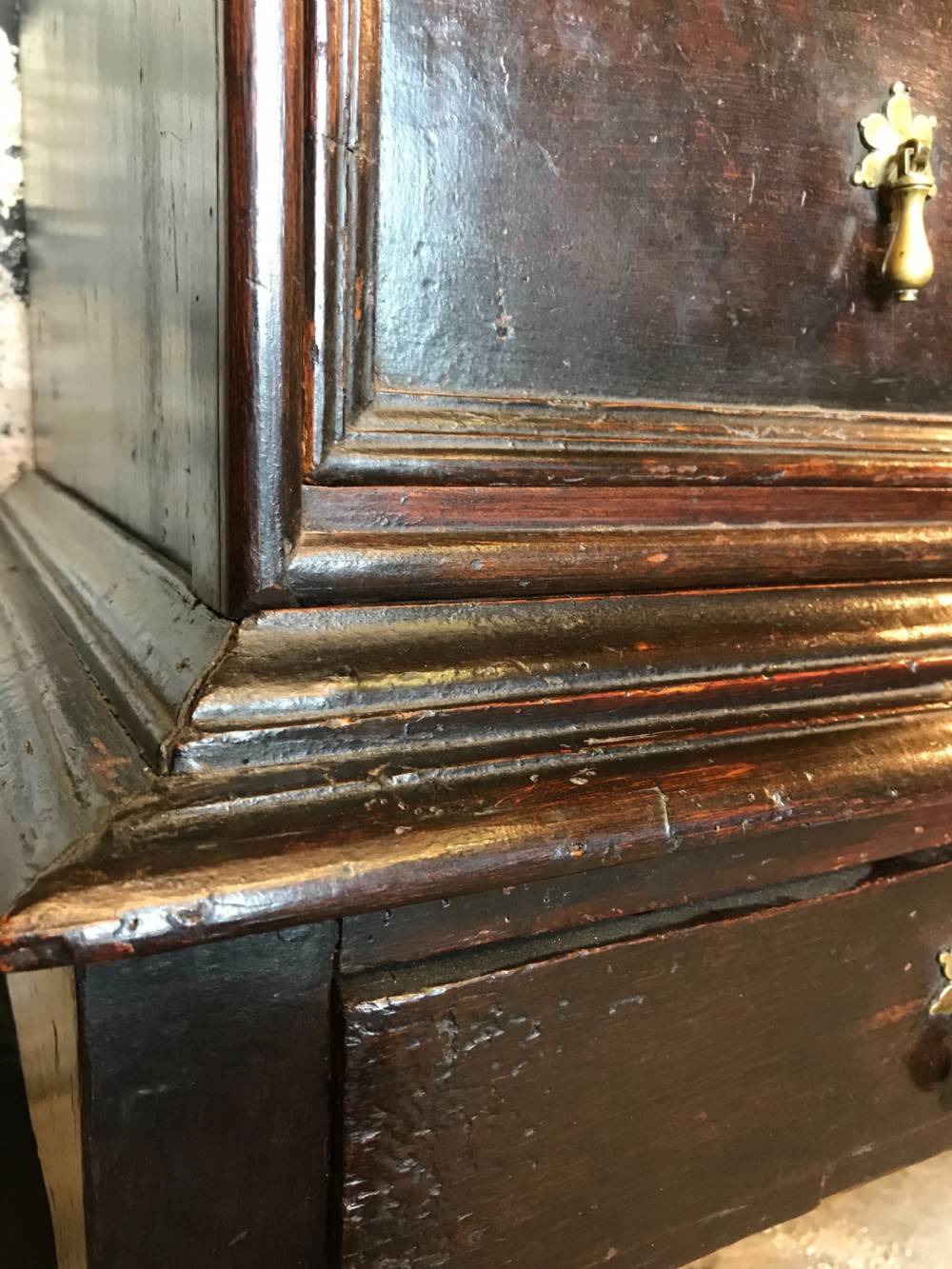 Antique chest of drawers  View VII