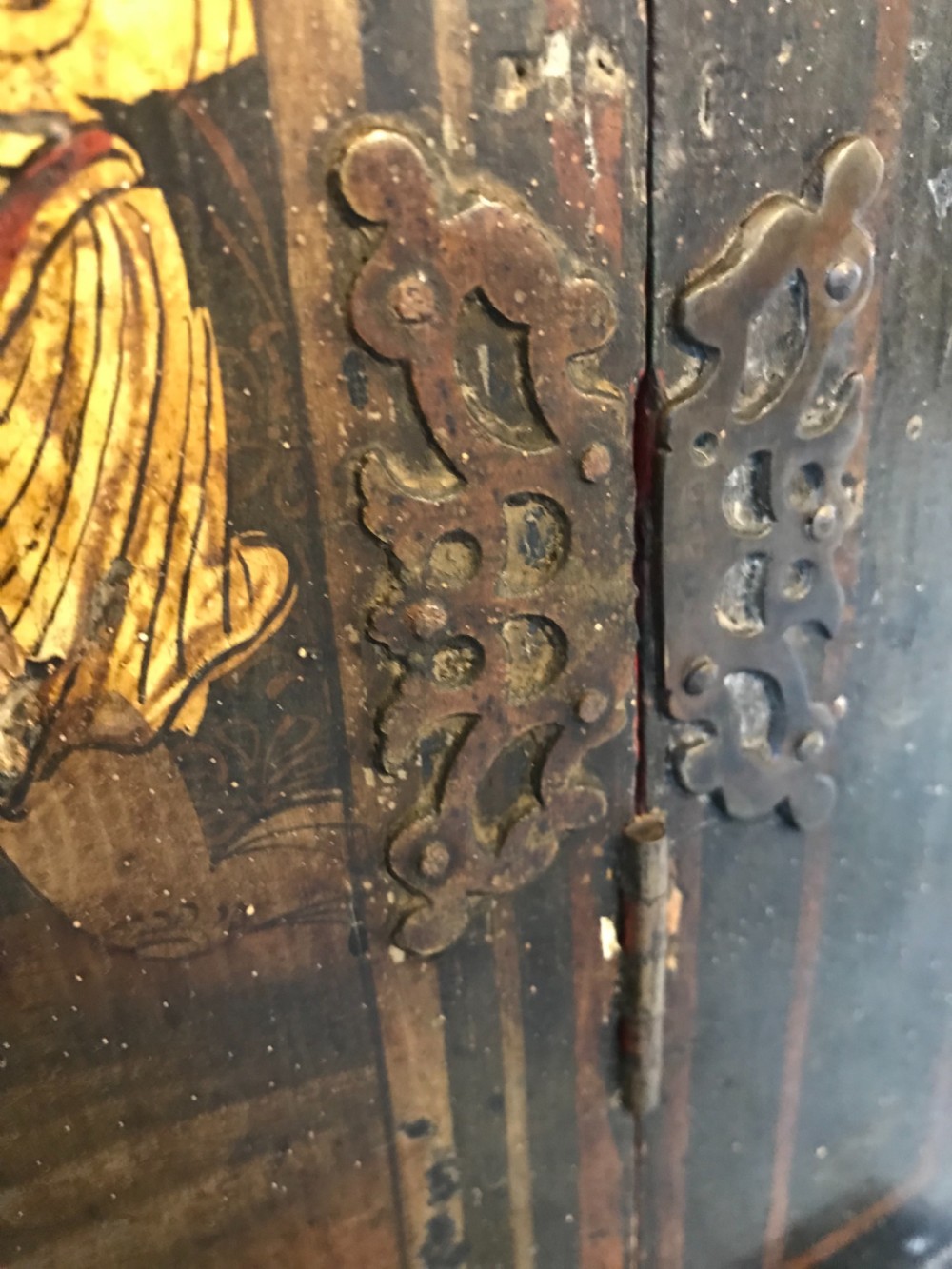 Antique chinoiserie corner cupboard  View X