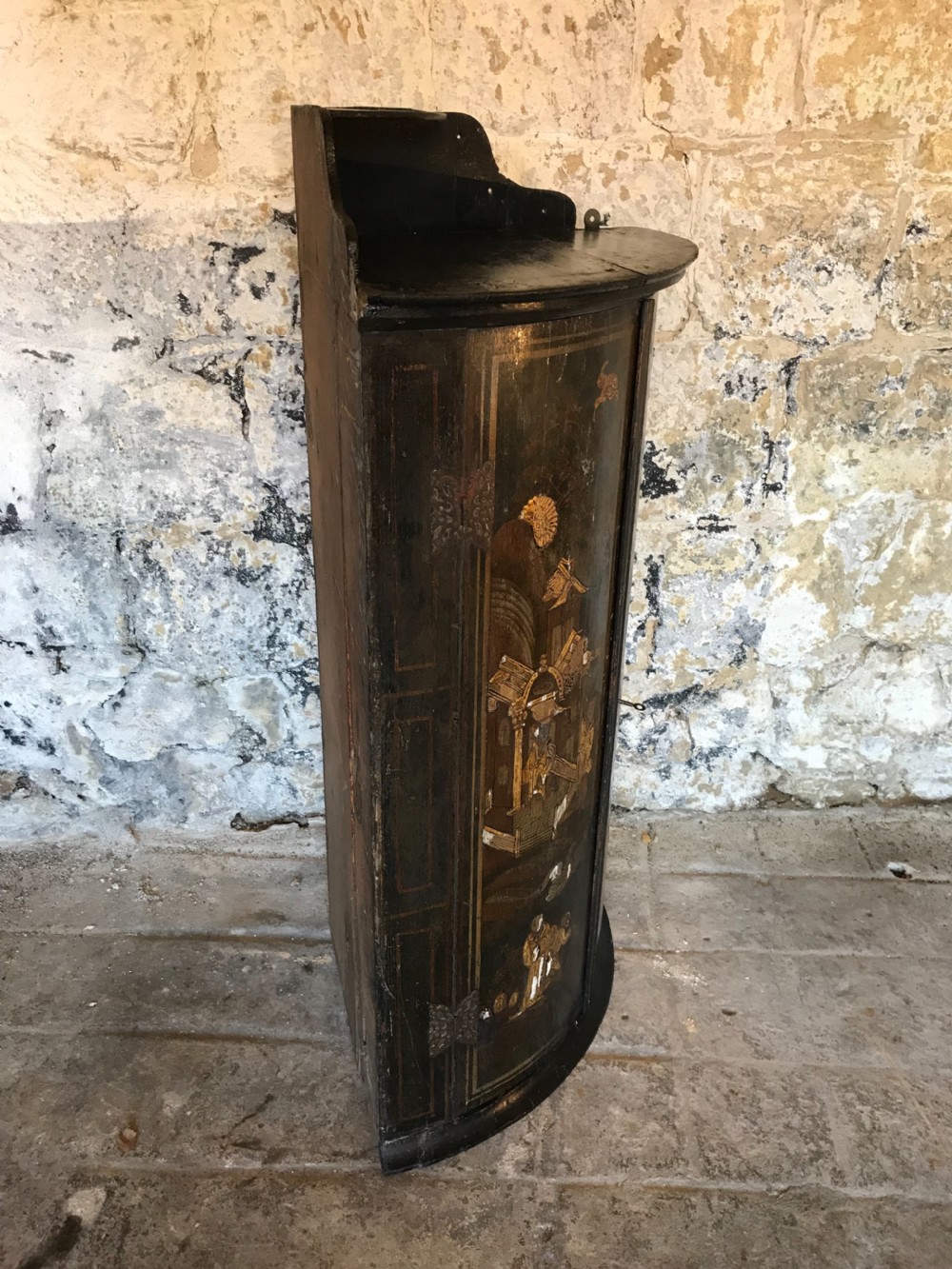 Antique chinoiserie corner cupboard  View XIII