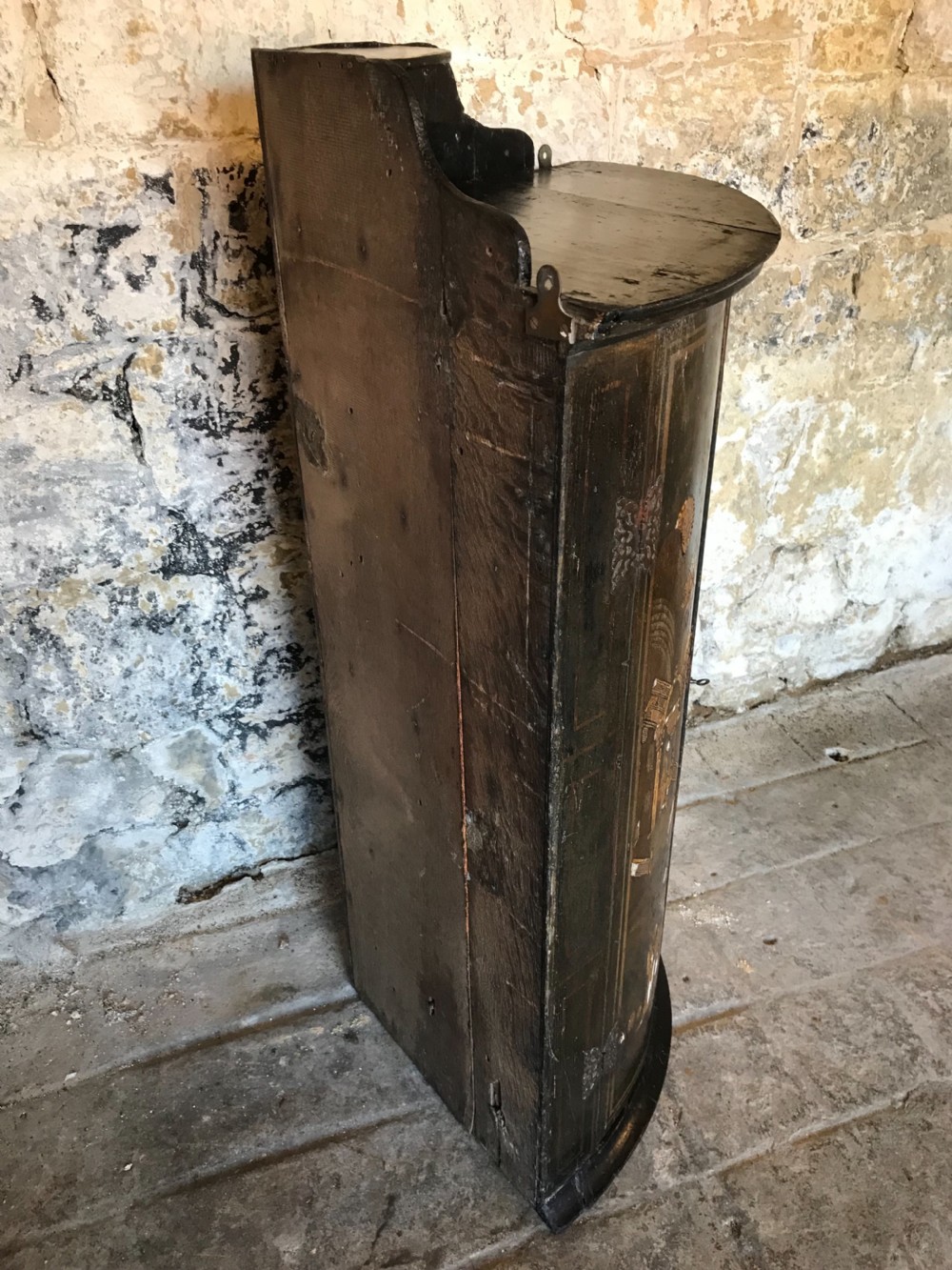 Antique chinoiserie corner cupboard  View XIV