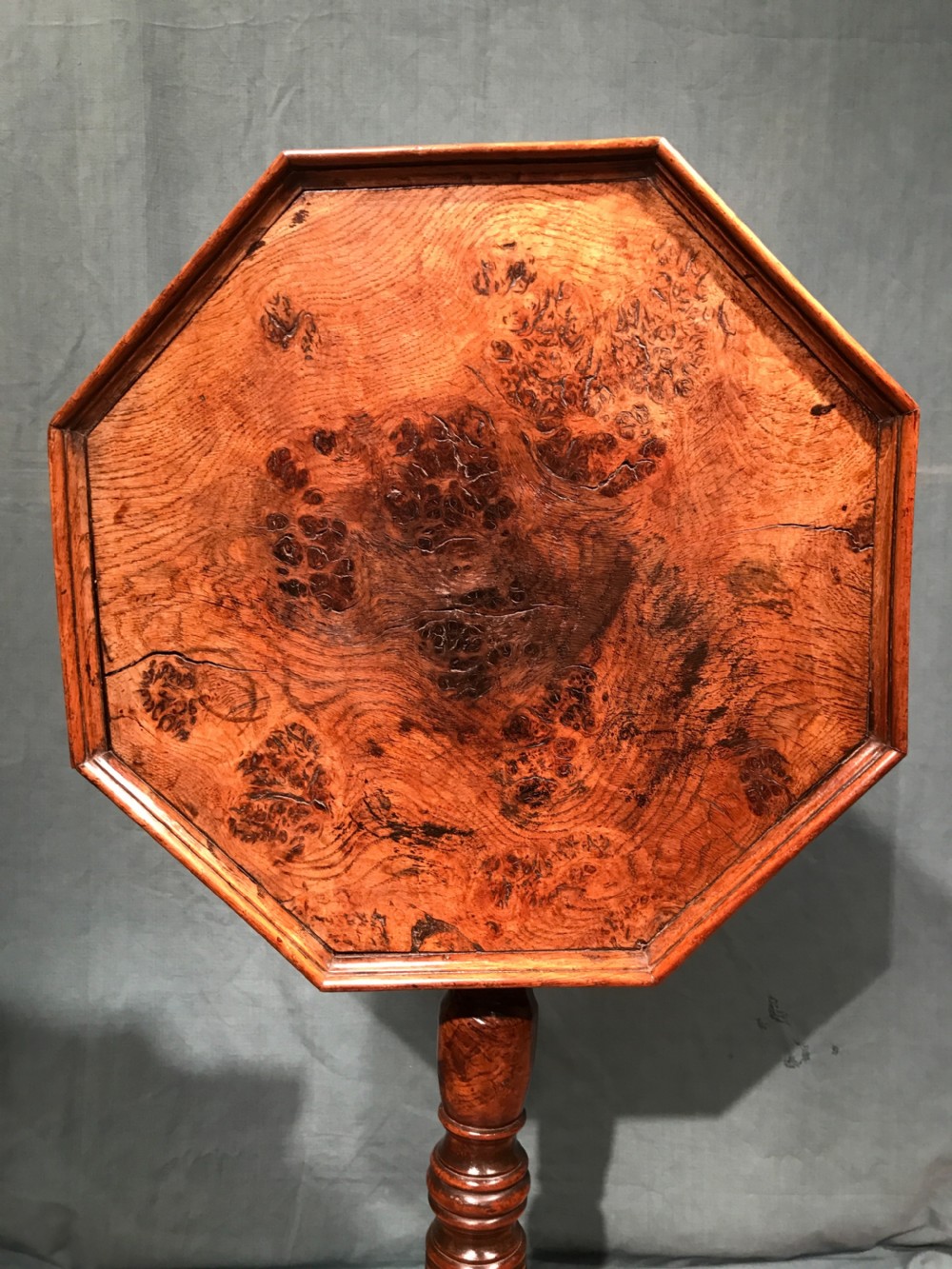 Oak side tilt top Table View VII