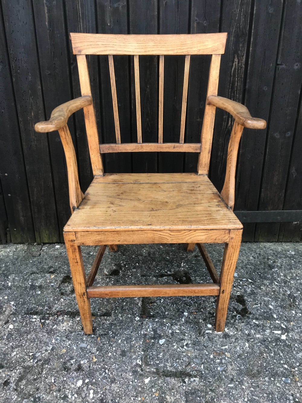 Antique country arm chair View II