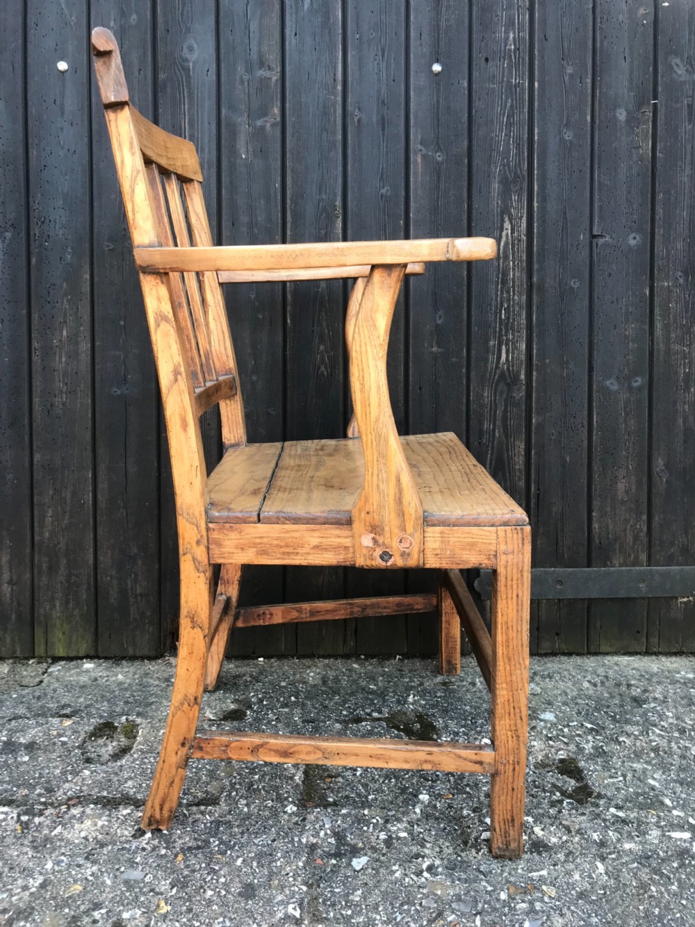 Antique country arm chair View V