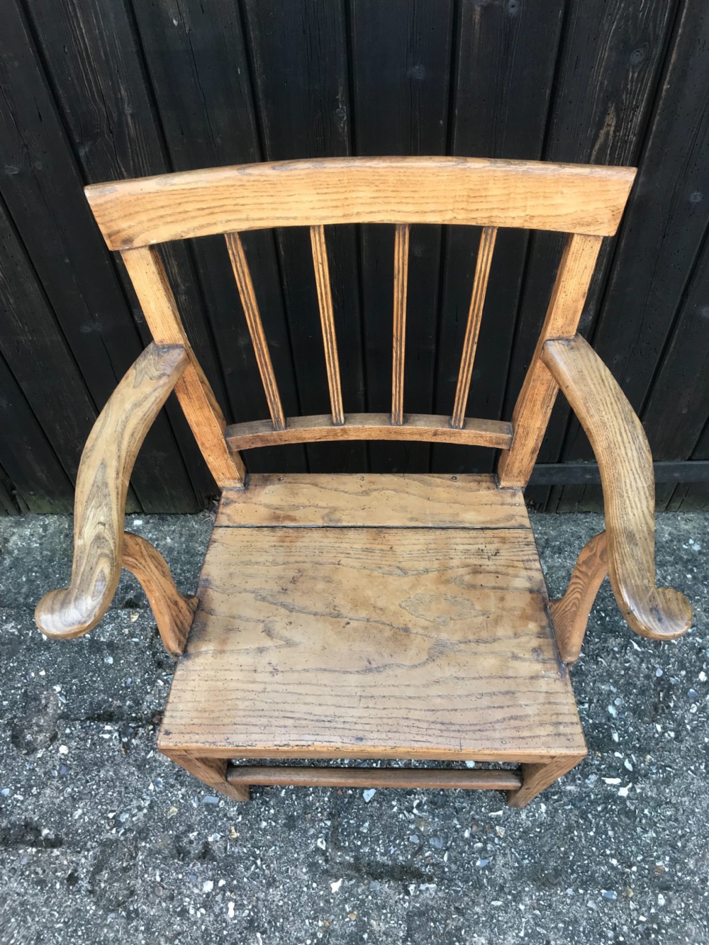 Antique country arm chair View VII
