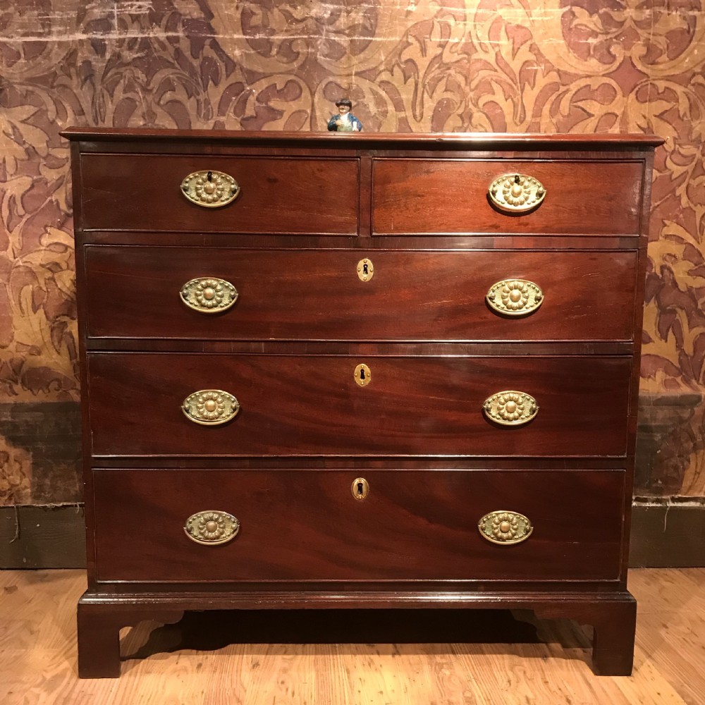 Georgian Mahogany Chest of Drawers 
