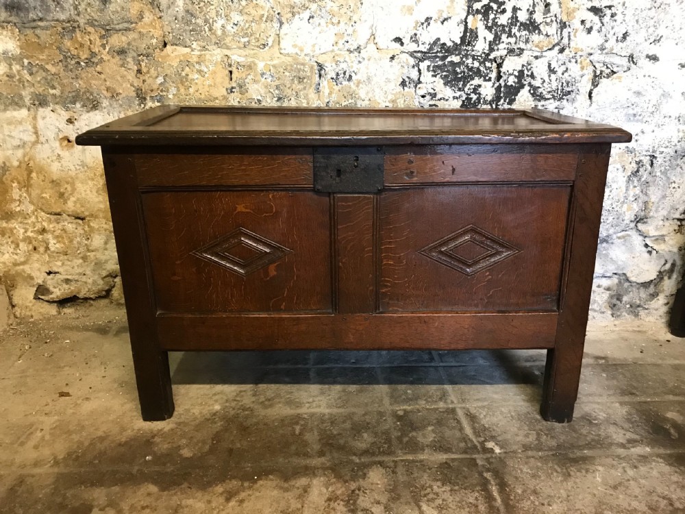 Early oak coffer